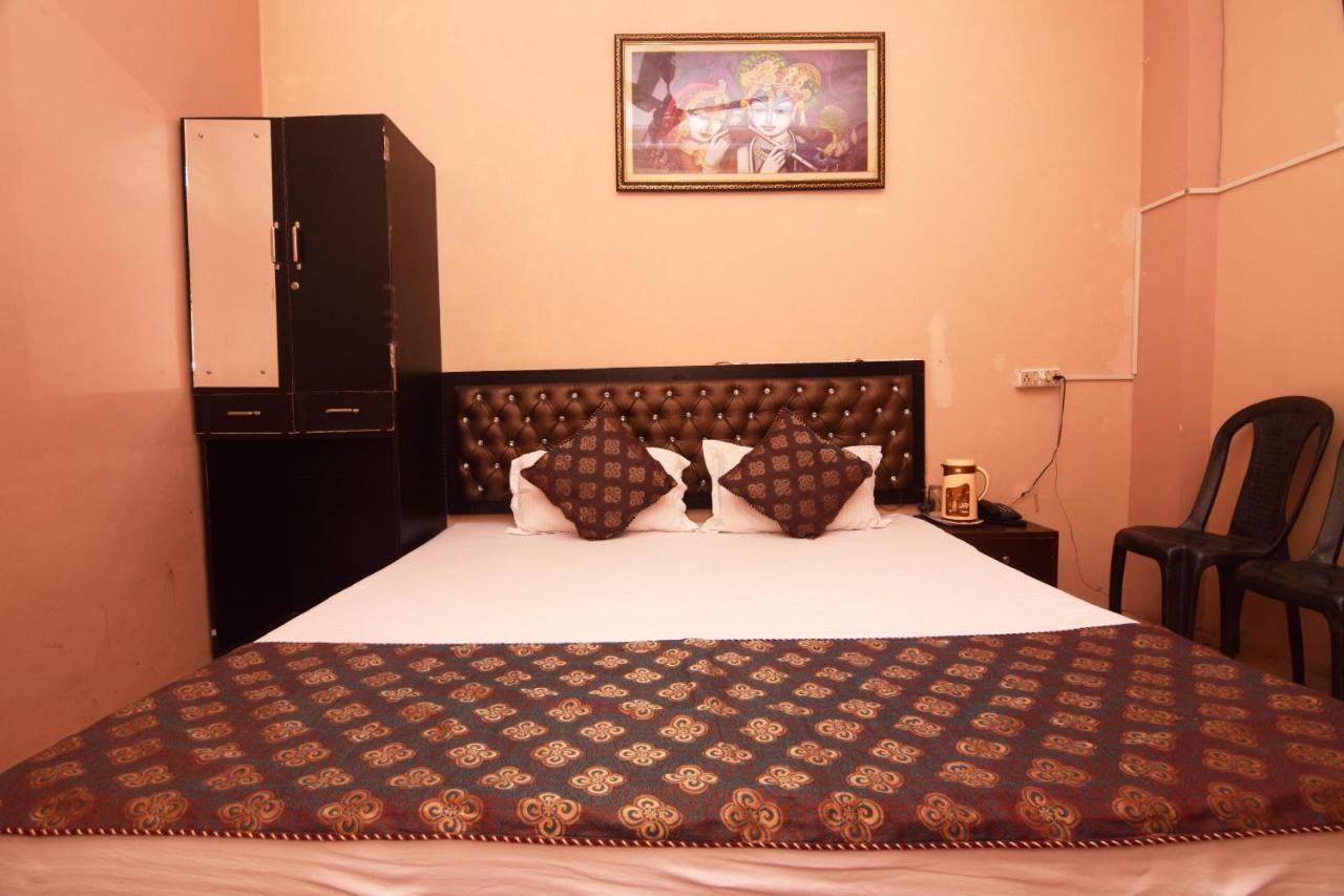 Ds Residency Varanasi-Prime Location-Parking ภายนอก รูปภาพ
