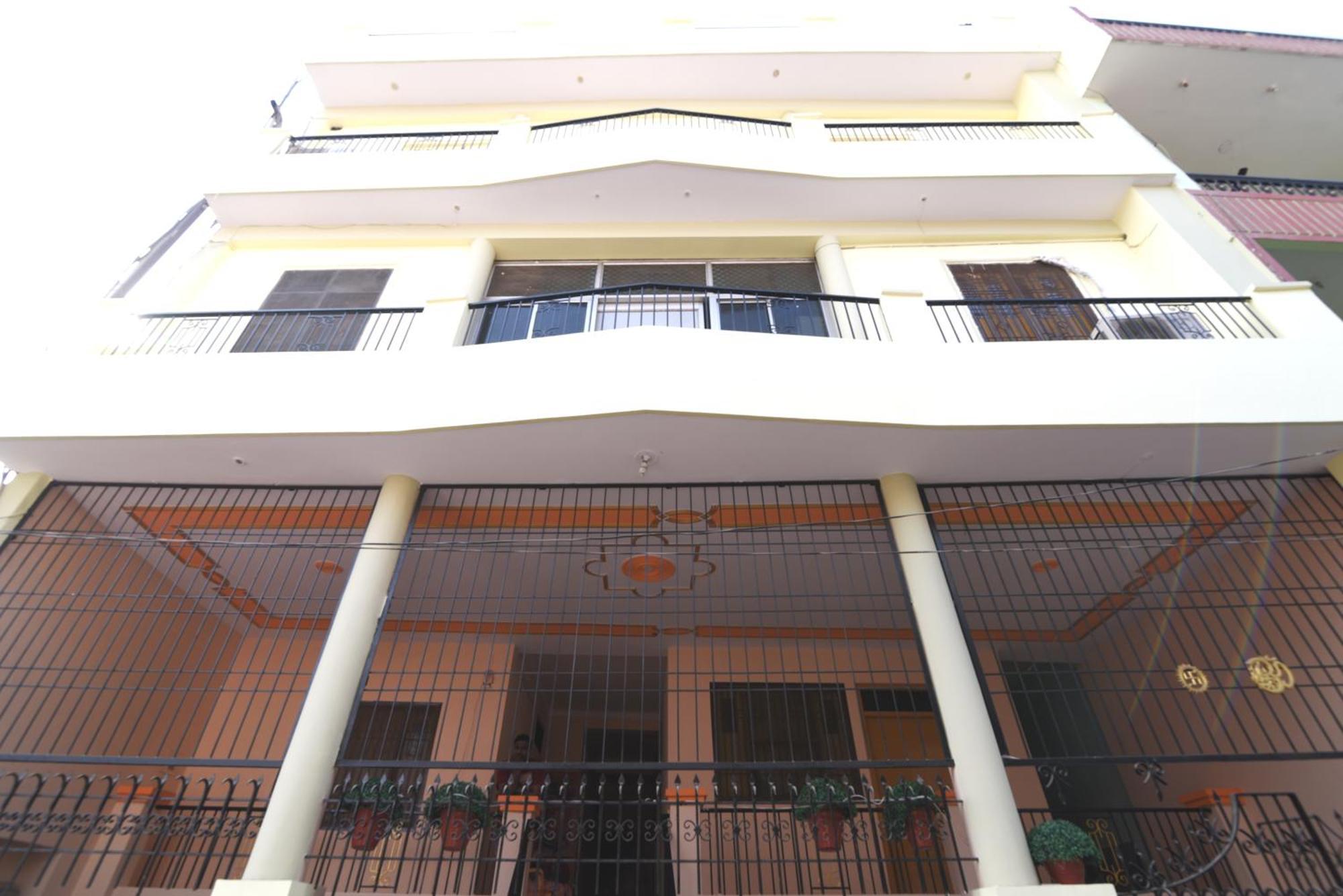 Ds Residency Varanasi-Prime Location-Parking ภายนอก รูปภาพ